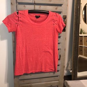 RED T-SHIRT WITH COLD SHOULDER!!!
